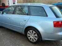Usado Audi A4 140 CV (102 kW) 2005 Gris / plata Familiar