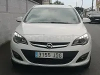 Usado Opel Astra Excellence 136 CV (100 kW) 2015 Blanco Familiar