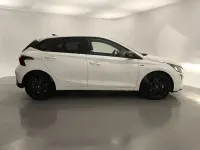 Nuevo Hyundai i20 Blackline 90 CV (66 kW) 2026 Blanco Utilitario