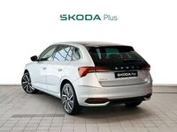 Usado Skoda Scala 150 CV (110 kW) 2024 Gris plata Utilitario