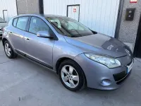 Usado Renault Mégane III Dynamique 110 CV (80 kW) 2011 Azul Berlina
