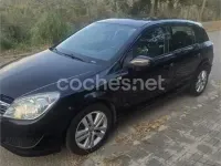 Usado Opel Astra Cosmo 100 CV (73 kW) 2008 Negro Berlina