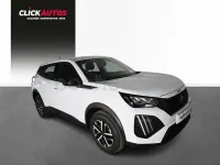 Usado Peugeot 2008 Active 100 CV (73 kW) 2023 Blanco SUV