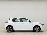 Käytetty Peugeot 208 Active 75 HP (55 kW) 2023 Valkoinen Viistoperä