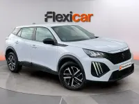 Usado Peugeot 2008 Active 102 CV (75 kW) 2023 Blanco SUV