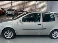 Usado Fiat Punto Dynamic 60 CV (44 kW) 2005 Gris / plata Utilitario