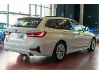 Usado BMW 320 Sport Line 190 CV (139 kW) 2021 Blanco Familiar