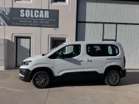 Usado Peugeot Rifter Allure 102 CV (75 kW) 2023 Blanco Monovolumen