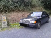 Usado Mercedes 190 94 CV (69 kW) 1992 Negro Berlina