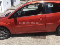 Usado Ford Fiesta Futura 90 CV (66 kW) 2008 Granate Berlina