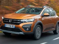 Usado Dacia Sandero Comfort 91 CV (66 kW) 2021 Negro Utilitario
