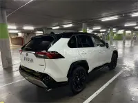 Usado Toyota RAV4 Hybrid Style 218 CV (160 kW) 2021 Blanco SUV