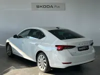 Usado Skoda Octavia Style 204 CV (150 kW) 2025 Blanco Utilitario