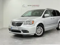Usado Lancia Voyager Platinum 178 CV (130 kW) 2013 Gris / plata Monovolumen