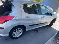 Usado Peugeot 308 120 CV (88 kW) 2010 Gris / plata Berlina