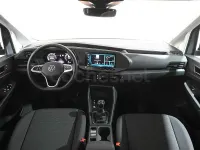 Usado VW Caddy 102 CV (75 kW) 2025 Gris / plata Monovolumen