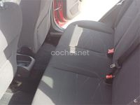 Usado Ford Fiesta Trend 82 CV (60 kW) 2014 Rojo Utilitario