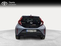 Usado Toyota Aygo X Play 72 CV (52 kW) 2024 Gris / plata SUV