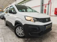 Usado Peugeot Rifter Active 100 CV (73 kW) 2023 Blanco Monovolumen
