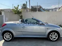 Usado Opel Tigra Enjoy 90 CV (66 kW) 2006 Azul Descapotable
