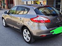 Usado Renault Mégane Dynamique 105 CV (77 kW) 2009 Gris / plata Berlina