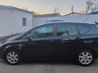 Usado Seat Altea XL Ecomotive 105 CV (77 kW) 2009 Negro Monovolumen