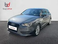 Usado Audi A3 Advanced 125 CV (91 kW) 2015 Gris / plata Berlina