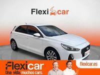 Usado Hyundai i30 Style 136 CV (100 kW) 2019 Blanco Berlina