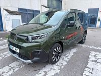 Begagnad Citroën Berlingo 130 HK (95 kW) 2024 Grön Minibuss