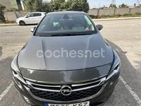 Usado Opel Astra Selective 110 CV (80 kW) 2019 Gris / plata Berlina