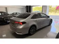 Usado Toyota Corolla Style 122 CV (89 kW) 2021 Gris Berlina