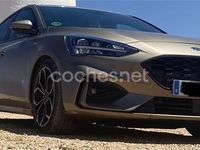 Usado Ford Focus ST-Line 120 CV (88 kW) 2018 Gris / plata Berlina