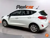 Usado Ford Fiesta Trend 75 CV (55 kW) 2021 Blanco Utilitario