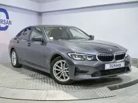 Usado BMW 318 Comfort Edition 150 CV (110 kW) 2019 Gris Berlina