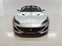 Usado Ferrari Portofino 600 CV (441 kW) 2018 Gris / plata Descapotable