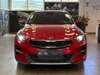 Usado Kia XCeed 136 CV (100 kW) 2021 Granate SUV