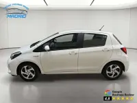 Usado Toyota Yaris Hybrid Active 99 CV (72 kW) 2016 Blanco Utilitario