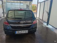 Usado Opel Astra Sport 100 CV (73 kW) 2007 Negro Berlina