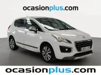 Usado Peugeot 3008 Style 120 CV (88 kW) 2015 Blanco Familiar