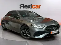Usado Mercedes A180 136 CV (100 kW) 2023 Gris Berlina