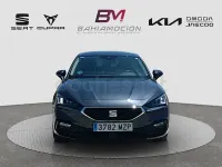 Usado Seat Leon Style 116 CV (85 kW) 2025 Gris / plata Berlina