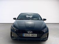 Usado Hyundai i20 101 CV (74 kW) 2022 Gris / plata Utilitario