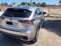 Usado Lexus NX300h Business Edition 197 CV (144 kW) 2021 Gris / plata SUV