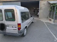 Usado Ford Courier 60 CV (44 kW) 1998 Gris / plata Monovolumen
