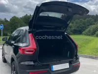 Usado Volvo XC40 Momentum 163 CV (119 kW) 2021 Negro SUV