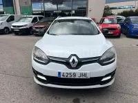 Usado Renault Mégane GrandTour Intens 95 CV (69 kW) 2015 Blanco Familiar