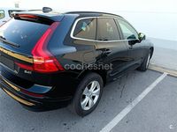 Käytetty Volvo XC60 Core 197 HP (144 kW) 2022 Musta Katumaasturi