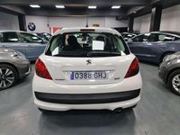 Usado Peugeot 207 Premium 109 CV (80 kW) 2008 Blanco Utilitario