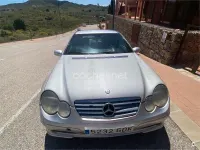 Usado Mercedes C220 143 CV (105 kW) 2003 Gris / plata Berlina