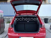 Usado Seat Ibiza 100 CV (73 kW) 2004 Rojo Utilitario